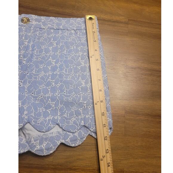 Lilly Pulitzer Buttercup Shorts Size 0 – Blue & White Eyelet – Scalloped Hem EUC - Picture 7 of 11